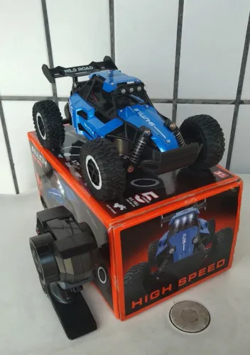 Carrinho Off-Road 4x4 com Controle Remoto!