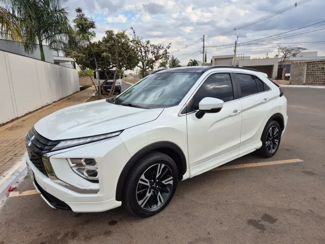 Mitsubishi Eclipse Cross HPE-S 1.5 16V 165cv Aut. 2023