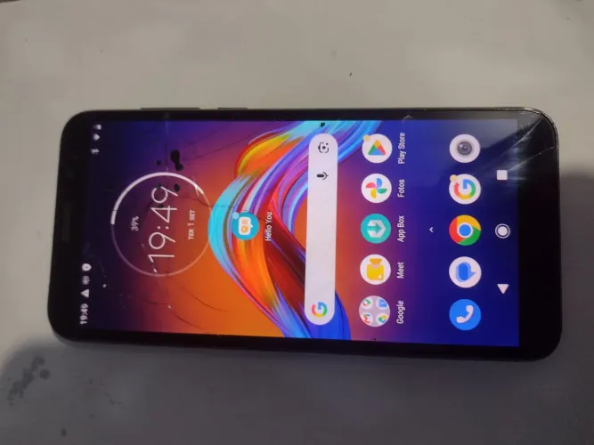 Moto e6 play