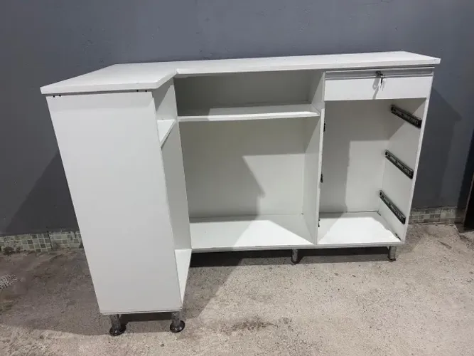Balcão 3 gavetas