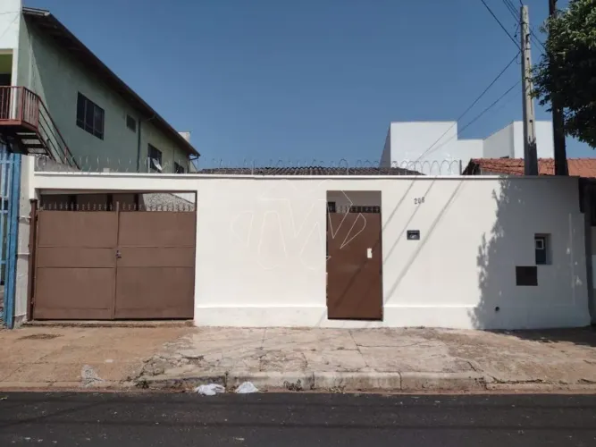 Venda de Casas / Padrão na cidade de Araraquara