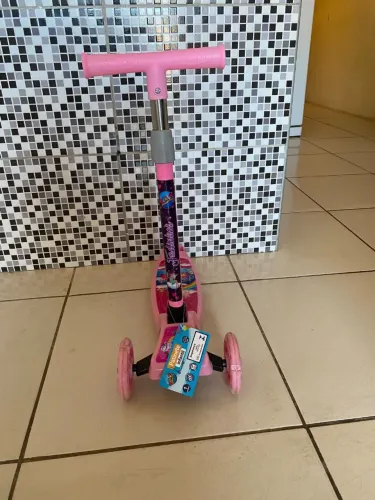 Vendo patinete novo. Nunca usado