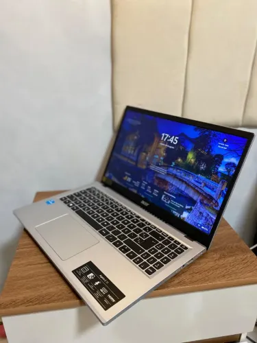 Notebook Acer - Core I3 - 8Gb Ram DDR5- Já Formatado- Está Novinho