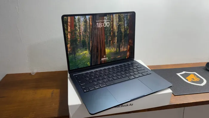 Macbook Air M4 13 16G/256GB 13 - semi novo