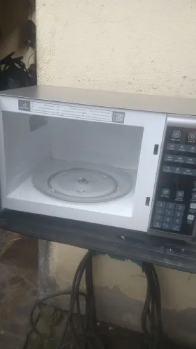 Microondas inox Eletrolux 