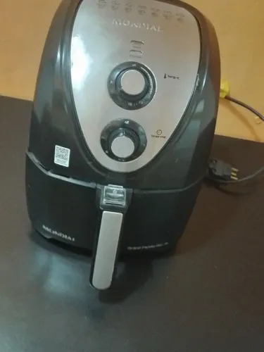 Air fryer70 reais