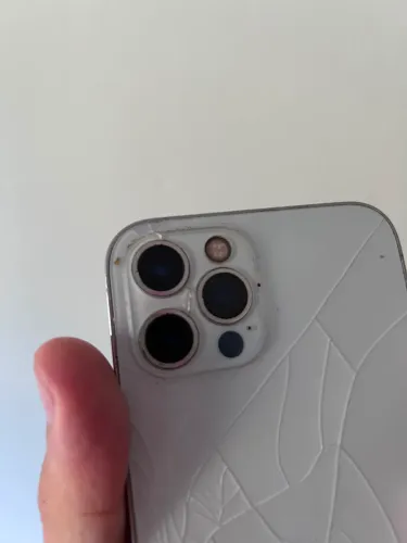 iPhone 12 Pro 128GB com algumas observações