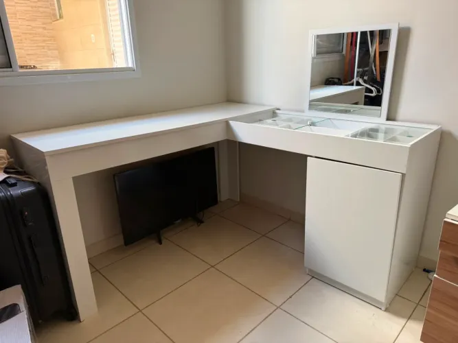Penteadeira Escrivaninha bem novinha