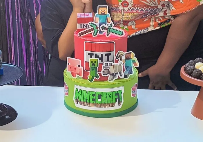 Bolo fake
