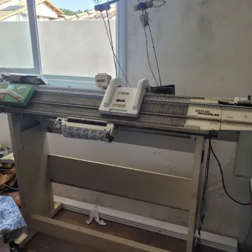 Máquina de tricô Passap Duomatic 80 - Duplo leito - SOMENTE RETIRADA