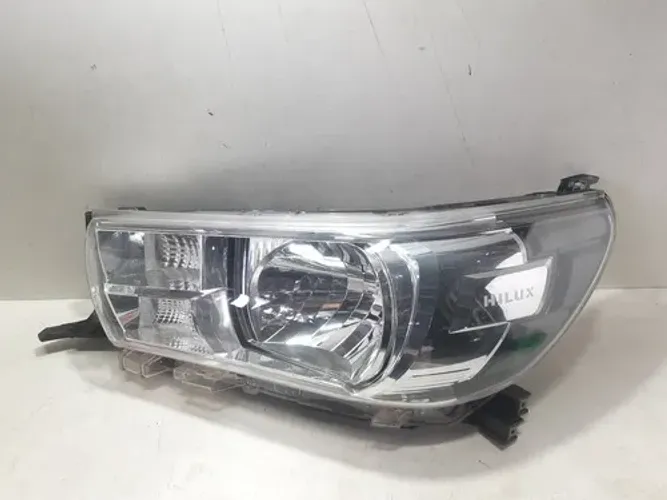 Farol Esquerdo Sem Led Hilux 2016 2017 2018 2019  02072506 Esquerdo