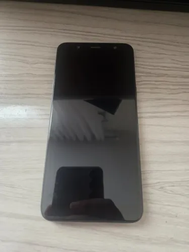 SAMSUNG J8 64GB