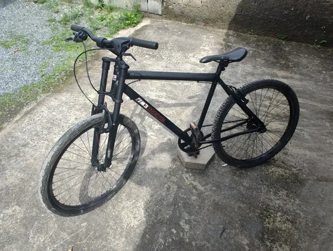Bike aro 26 sem marcha freio v break sem folgas pneus bons