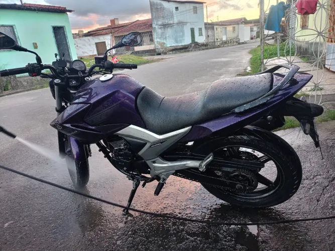 YAMAHA YS-FAZER 250CC