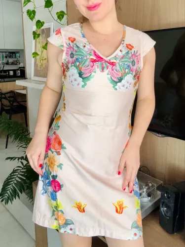 vestido Antix rosa estampa floral 