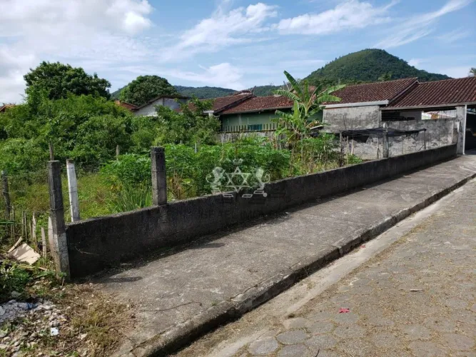 Terreno à venda na Martim de Sá - Caraguatatuba / SP - Cod. TE0086