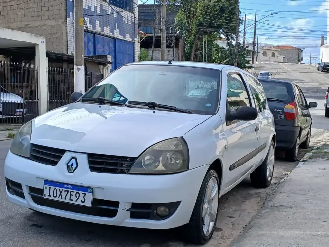 Renault Clio Campus Hi-flex 1.0 16V 3P 2009