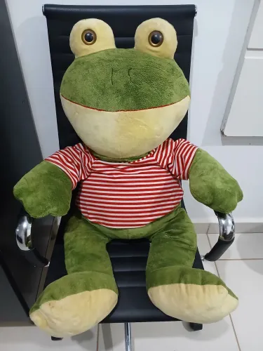 Sapo de pelúcia