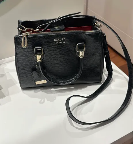 Bolsa Schutz 23X18cm Tote Pequena NEW Lorena Couro Preta