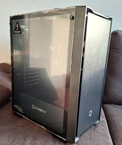 PC Ryzen 3 Pro 4350G, 16GB RAM, SSD 240GB, TX550M Corsair