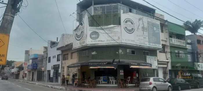 Prédio Inteiro em Centro - Macaé