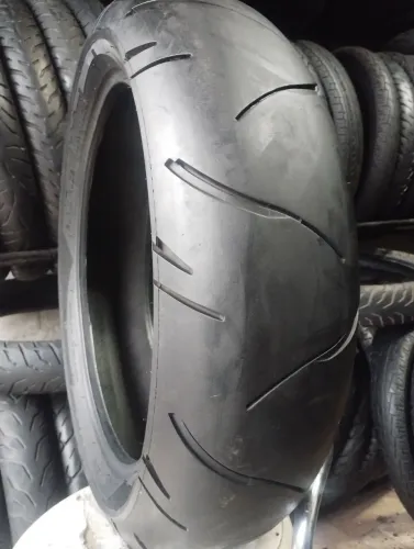Pneu de moto  180/55-17 Cinborg 