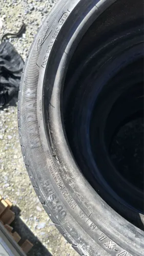 Pneus 235/40/18