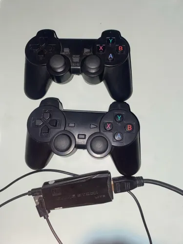 Videogame retrô com mais de 10.000 jogos