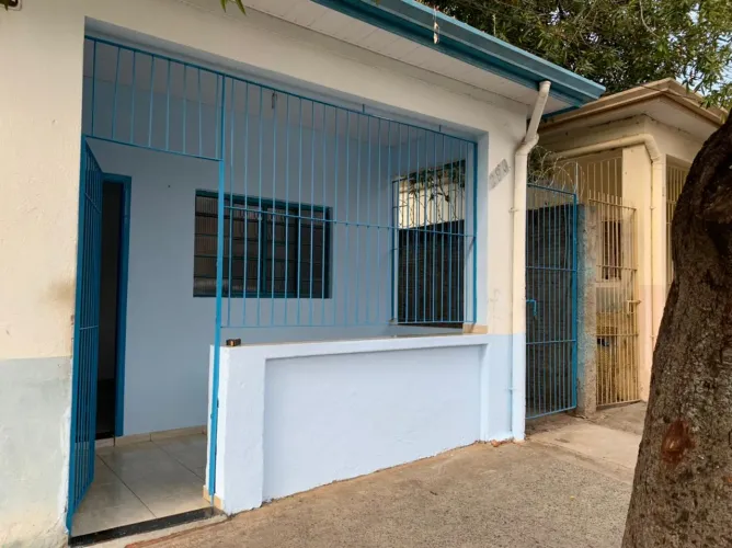 8 CASAS PARA VENDA, NA RUA D. HILDA, BAIRRO PAULICÉIA- VALORES DE $210 MIL À 255 MIL - CON