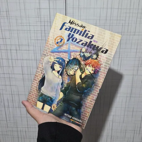 Kit de Mangás - 'Família Yozakura' e 'Seraph of the end'