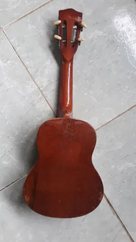 cavaquinho em perfeito estado !!!