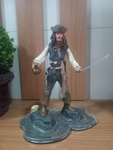 Boneco Jack Sparrow Piratas do caribe
