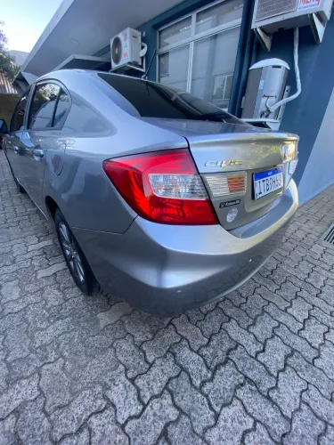 Honda Civic Sedan LXS 1.8/1.8 Flex 16V Mec. 4P 2012