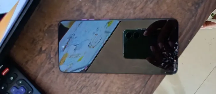 Celular Moto G17