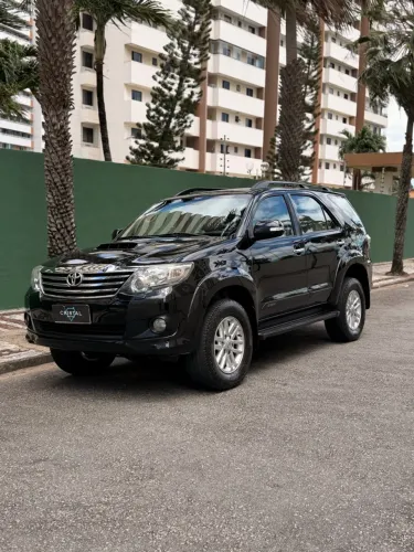 Toyota Hilux SW4 SRV D4-d 4X4 3.0 TDI Dies. AUT 2014