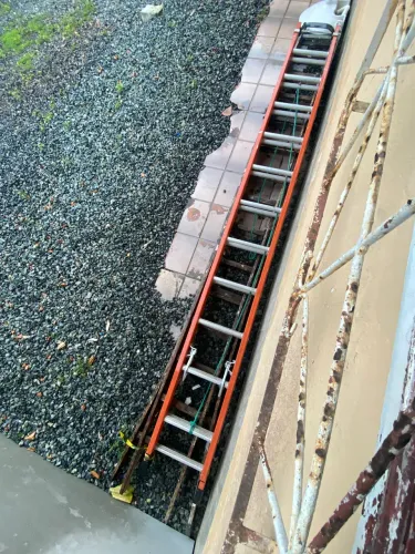 Aluguel escada fibra 6,4m