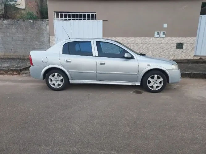 Chevrolet Astra Sedan 2.0/ CD 2.0 MPFI 8V 4P Aut. 2003