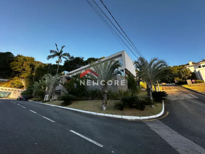 Casa de condomínio em Avenida Hermógenes de Assis Feijó - Barra - Balneário Camboriú/SC