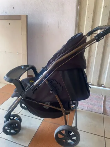 Carinho De Bebê