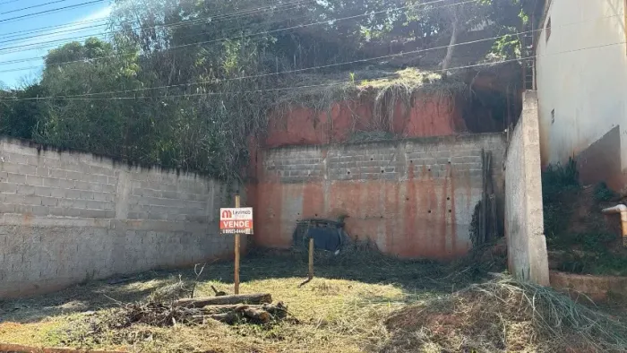Terreno 320 metros quadrados 