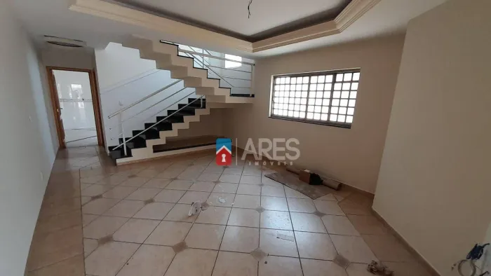 Casa com 3 dormitórios para alugar, 177 m² por R$ 3.928,17 - Jardim São Paulo - Americana/