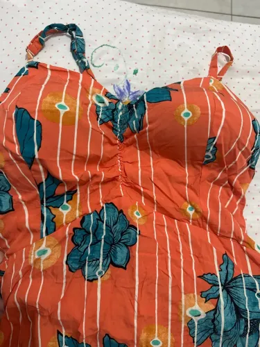 VESTIDO SEMI NOVO SEM USO 