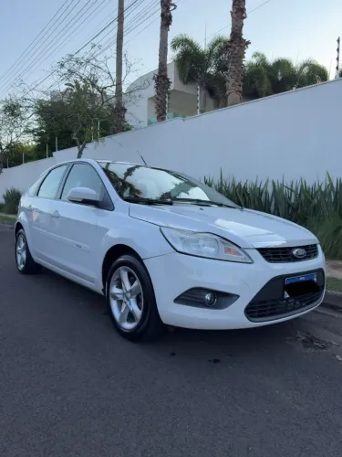 Ford Focus 1.6 S/se/se Plus Flex 8v/16v 5P 2011