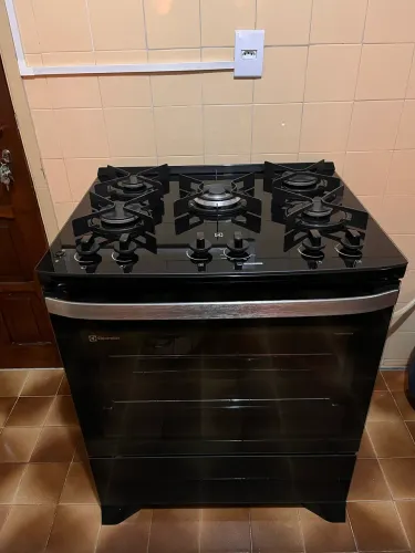 Fogão Electrolux 5 Bocas Mesa de Vidro Preto - Perfeito Estado