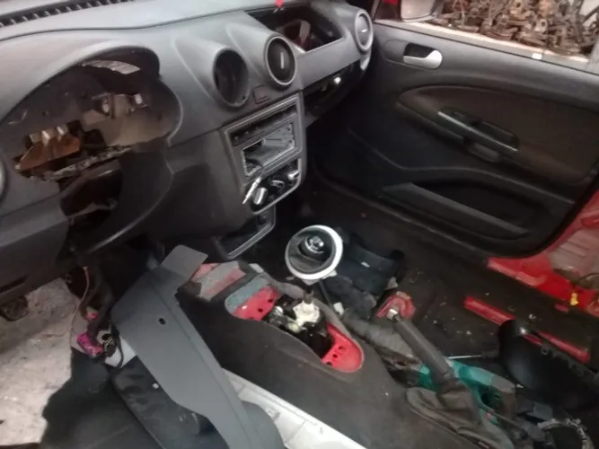 Gol G6 2015 1.6 8V  para retirada de peças 