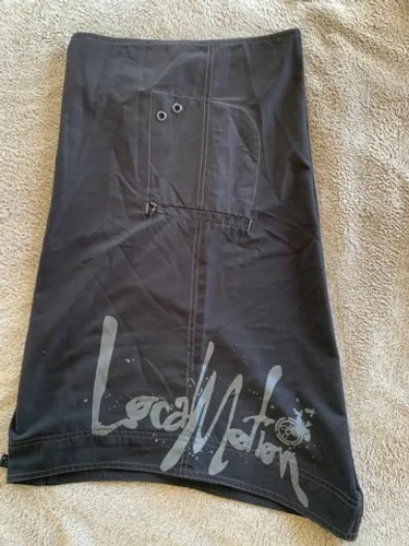 Belíssimas Bermudas de praia e passeio de R$ 289 a 349,00 Por R$ 99,00