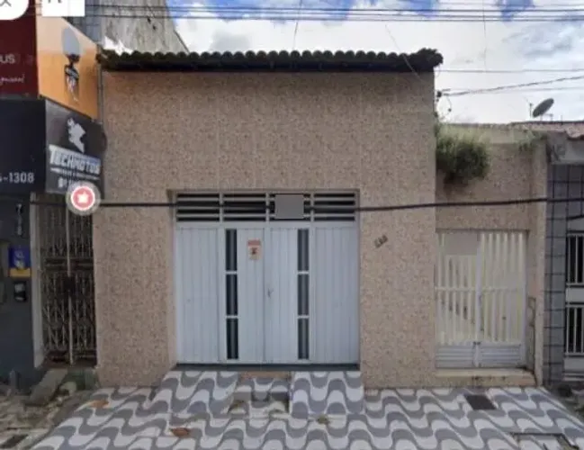 Compre Casa na Avenida Simeão Sobral