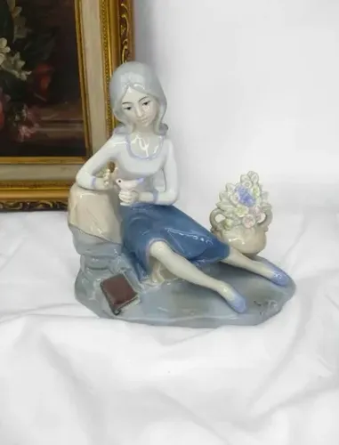 Porcelana Rosalinda | 1973 | Vitrificada | Antiguidade