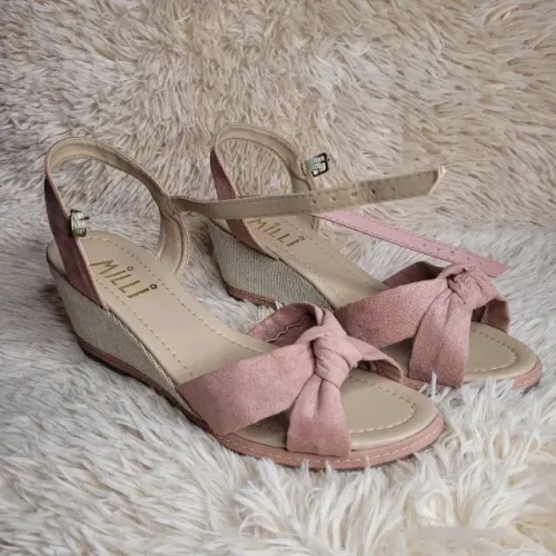 PROMOÇÃO Sandália Milli rosa - tamanho 39