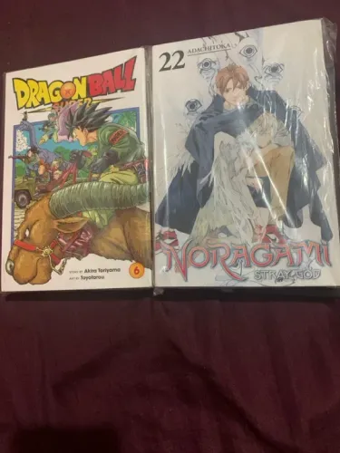 2 Mangás Importados: Dragon Ball Super e Noragami - Volumes 6 e 22 (EM INGLÊS)